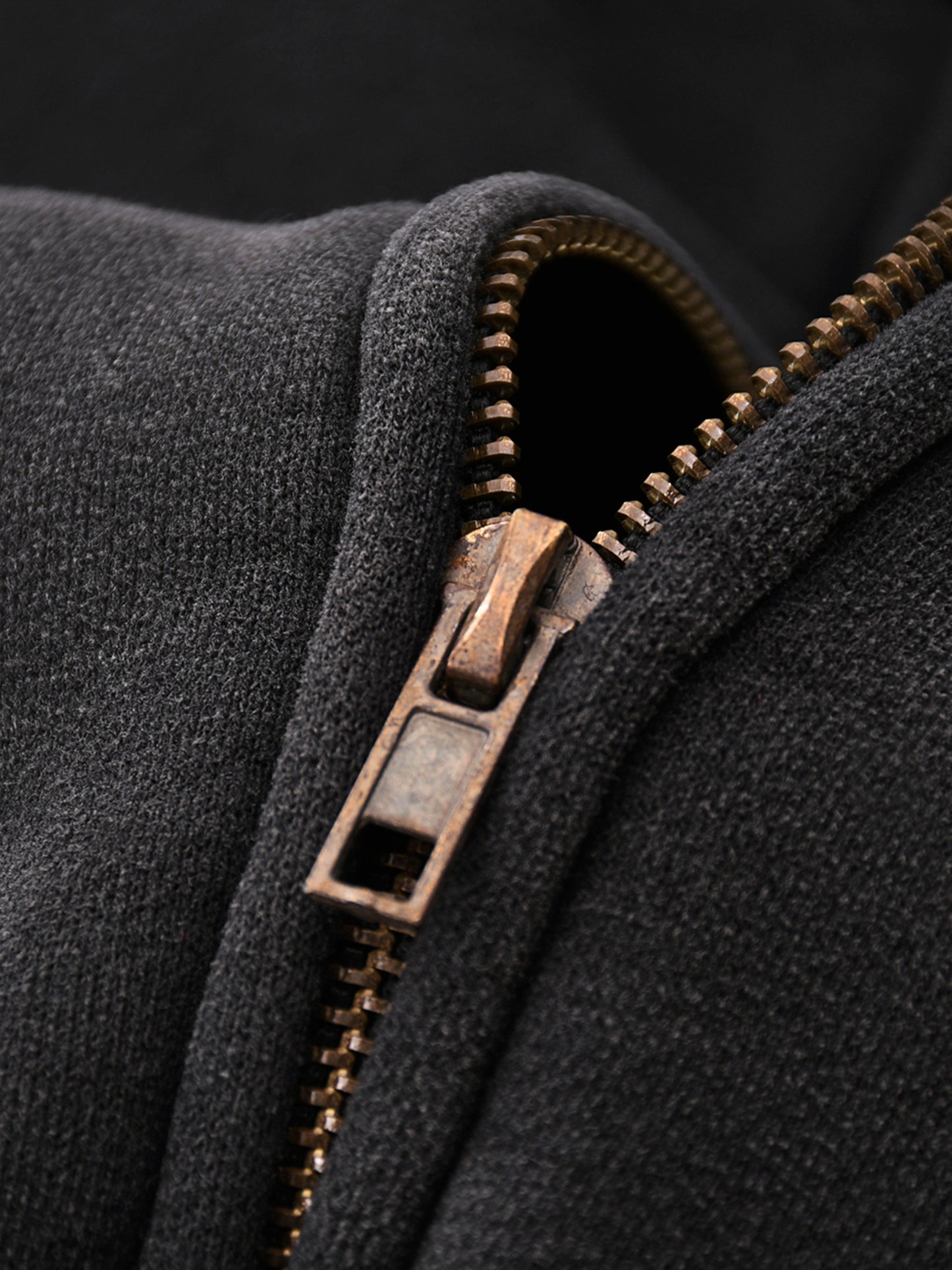 BLANK ZIP UP