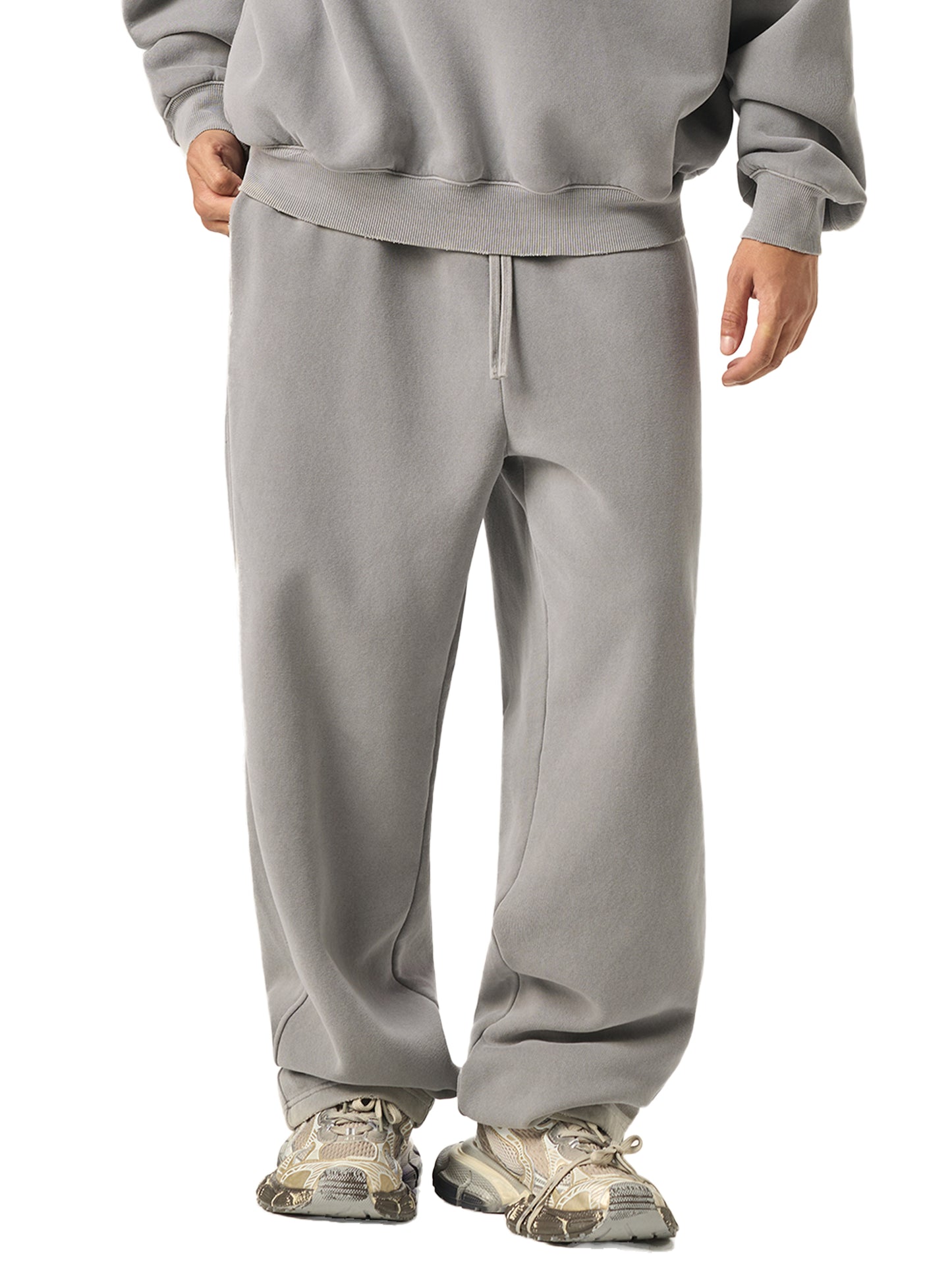 BLANK SWEATS 01